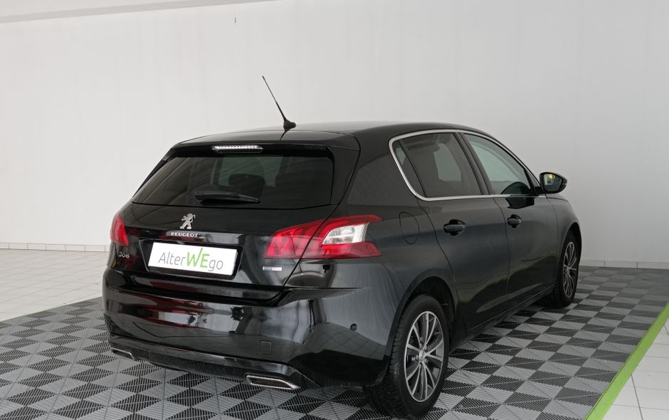 Peugeot 308 Phase II proposée par